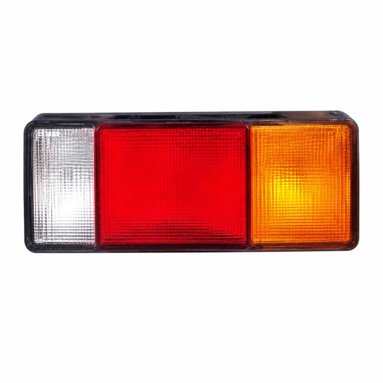 92401-7A100 / 92402-7A100 Hyundai Ix35 '13-'16 / Hd65 / Hd75 / Mighty Tail Light Assembly - Three-Section Lens