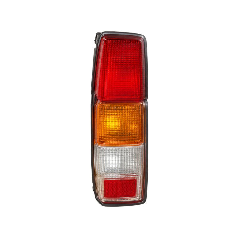 B6550-73901 / B6555-73901 NISSAN Fiesta '09 / Pick Up 720 '84-'95 D21 / Pick Up '97-2001 D22 Tail Light N/M