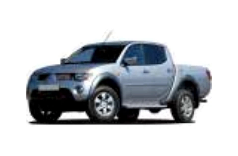 MITSUBISHI L200 '09 vehicle