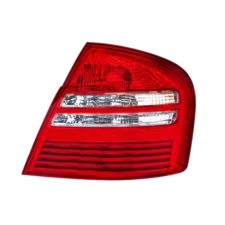 NISSAN Bulebrid / Navara '04 / Navara '15 Tail Light Assembly