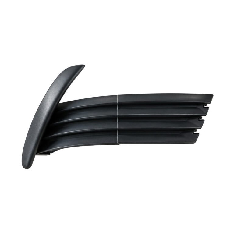 L 81481-02700 R 81482-02700 L 81481-02710 R 81482-02710 TOYOTA Corolla '14 / Corolla '17 Middle East Type Fog Light Cover