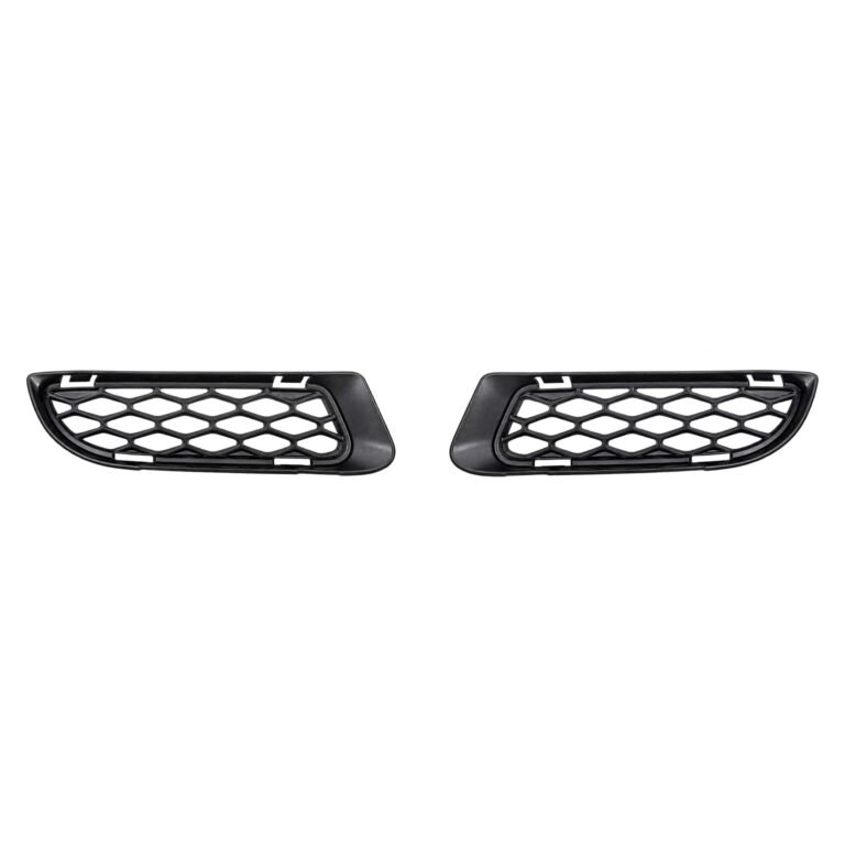 Fog Lamp Grille Bezel for Grand Cherokee SRT, elongated diamond mesh within a tapered frame