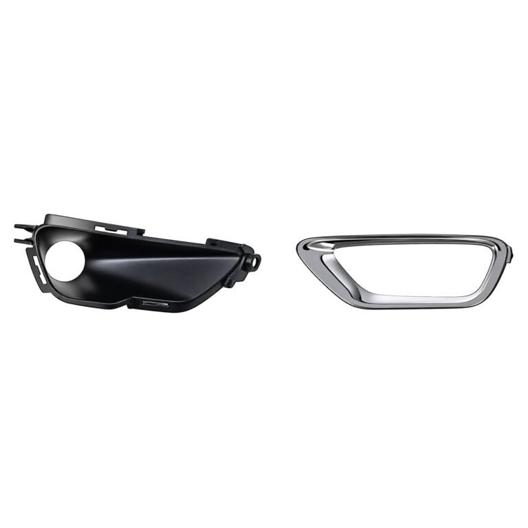 Grand Cherokee fog lamp bezel showing a dark recessed base beside a separate chrome outer ring