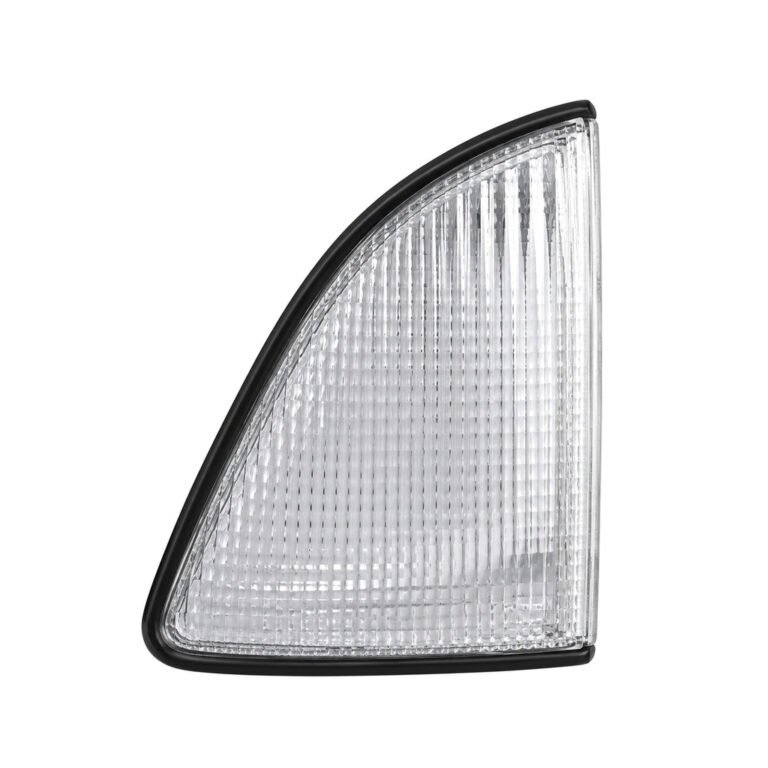 Corner Light - Zhong Yi